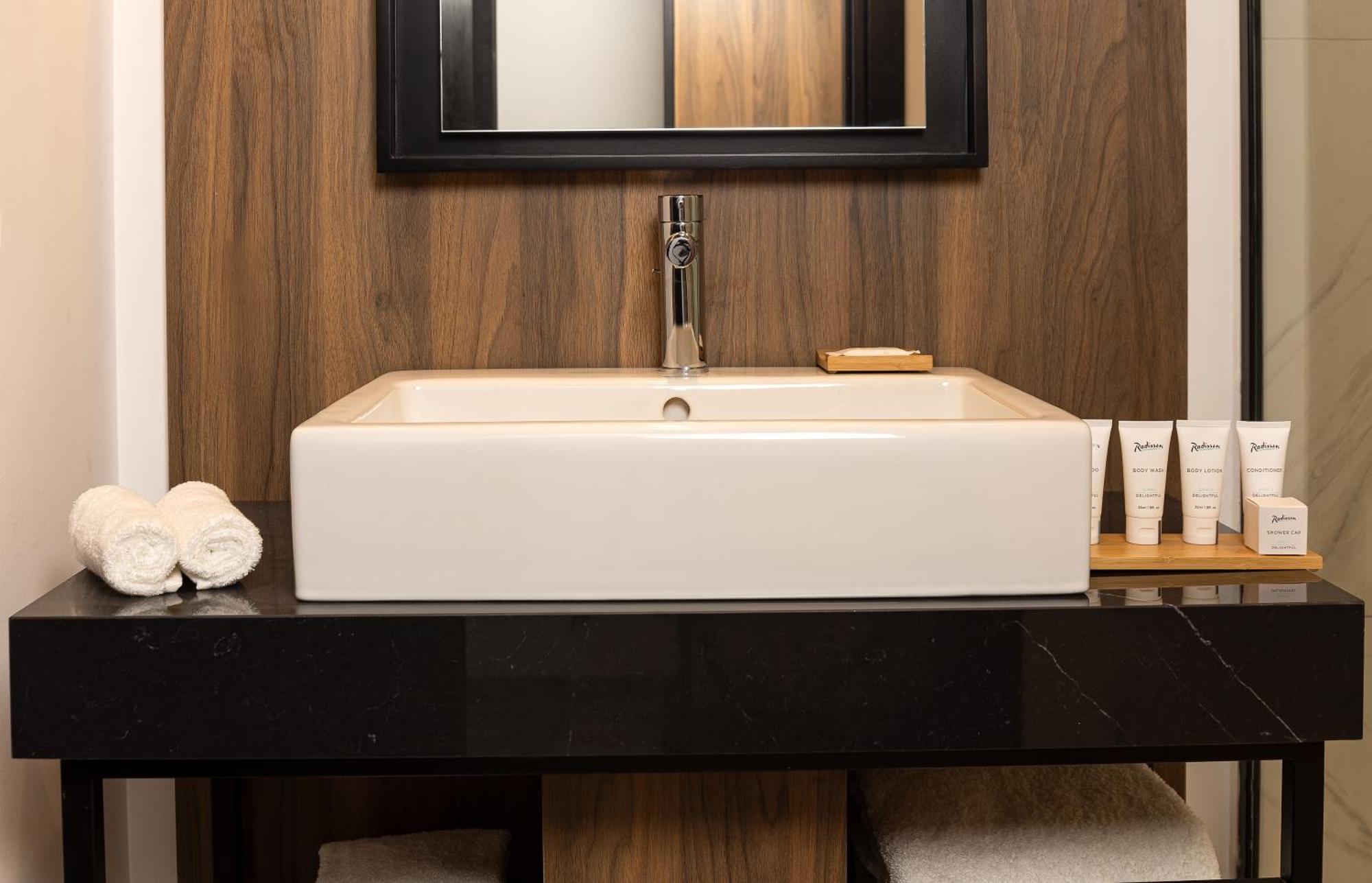 Radisson Hotel Tunis, City Center エクステリア 写真